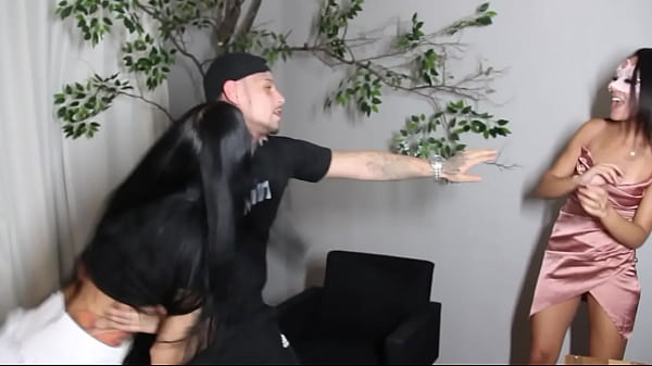 Mulher Me Pega No Flagra Com A Gostosa Da Escola