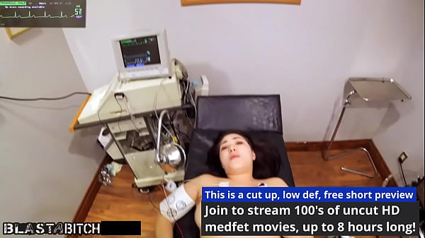 Mina Moon’s Mouth Filled & Her Pussy Drenched By A Hot Load, Pov View