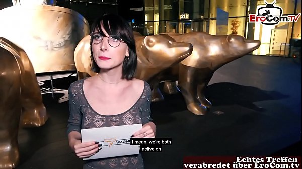 Deutsche Studentin Trifft Sich Zu Heißen Sexabenteuern Auf Den Straßen Berlins