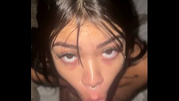 Top Model Teen Gives Dirty Mouth Action