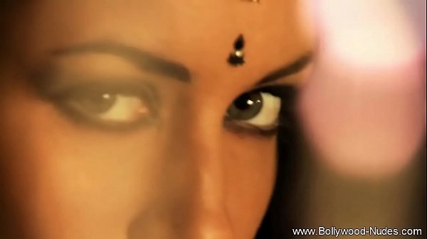 Sensual Bollywood Brunette Bares It All In Steamy Nude Shots