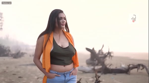 Desi Babe Baring It All In A Steamy, Seductive Photoshoot