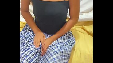 18-year-old Senior High Babe Gets Dirty With Her Classmate!